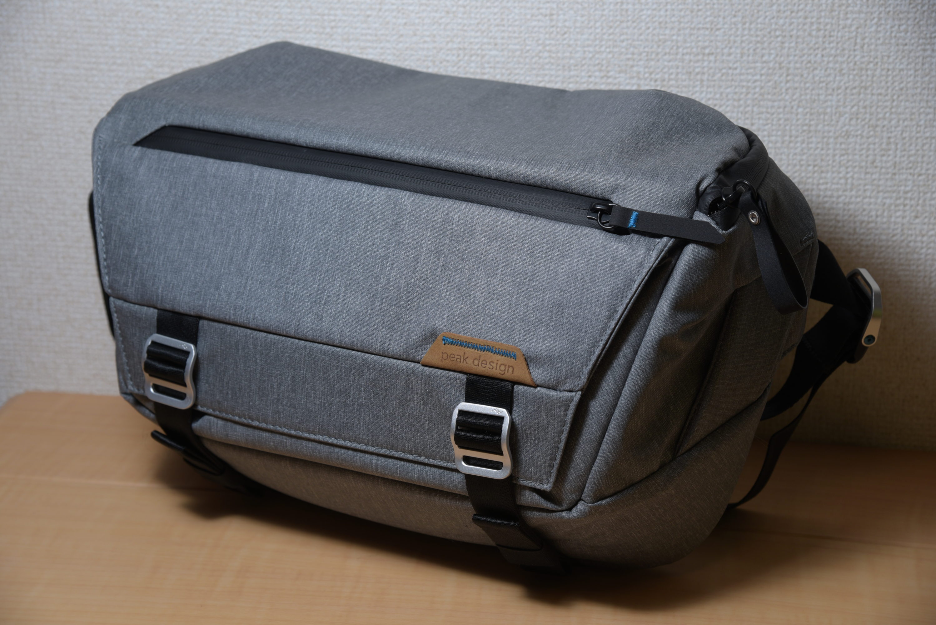 EVERYDAY SLING 10L（正面）